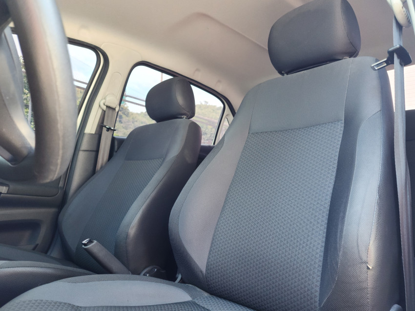 volkswagen voyage 1.0 12v mpi totalflex 4p man 22/23 seminovo6