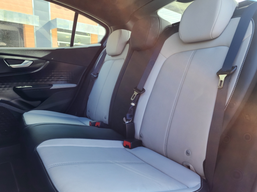 fiat fastback 1.0 turbo 200 hybrid impetus cvt 24/25 seminovo16