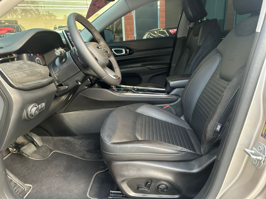 jeep commander 1.3 t270 turbo flex limited at6 24/25 seminovo6