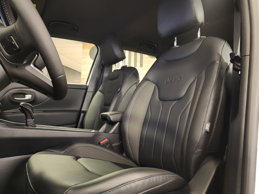 jeep renegade longitude 1.3 t270 turbo flex at6 26/26 0km6