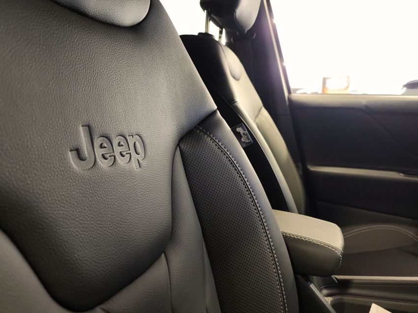 jeep renegade longitude 1.3 t270 turbo flex at6 26/26 0km12
