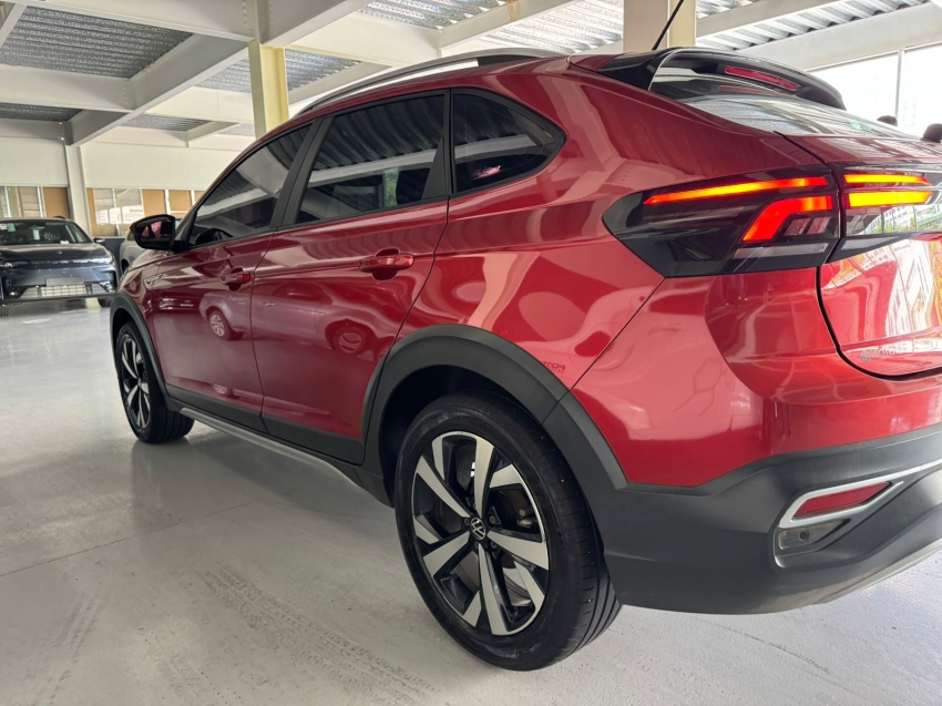 volkswagen nivus 1.0 200 tsi total flex highline automatico 4p 20225