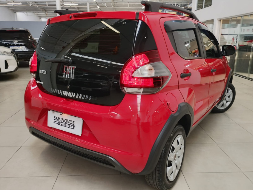 fiat mobi 1.0 evo flex way man 17/18 seminovo3