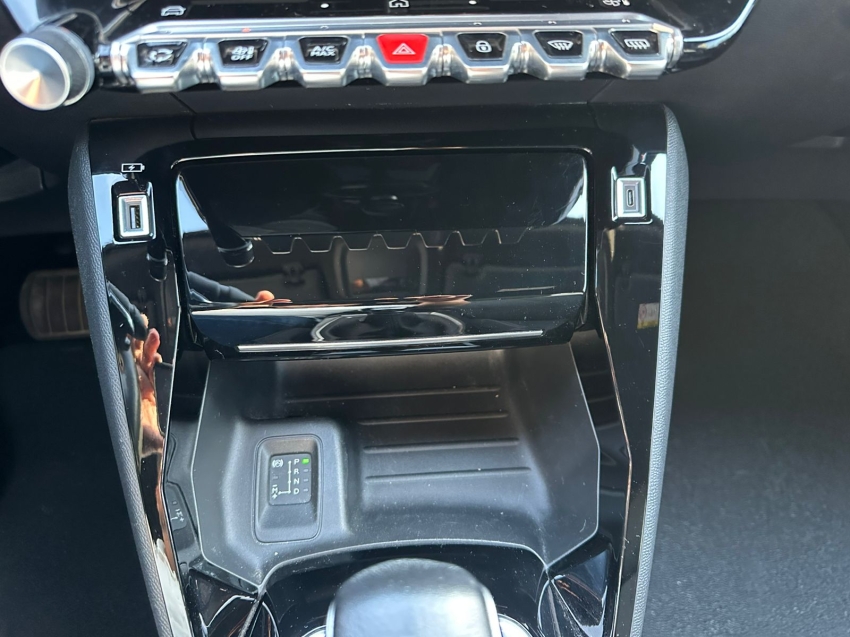 peugeot 2008 1.0 turbo 200 flex active cvt 24/25 seminovo8