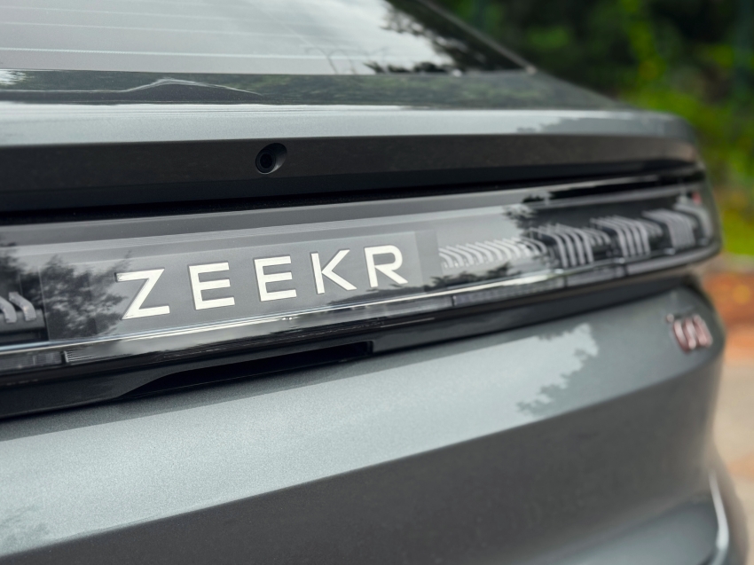 zeekr 001 100 kw eletrico premium awd 24/25 seminovo6