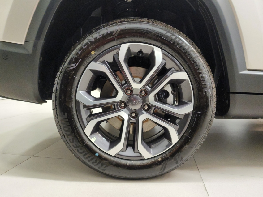 jeep commander 1.3 t270 turbo flex limited at6 26/26 0km9