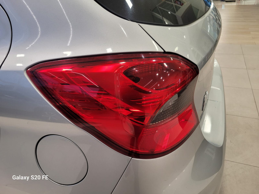 ford ka 1.5 ti-vct flex se at 19/20 seminovo8