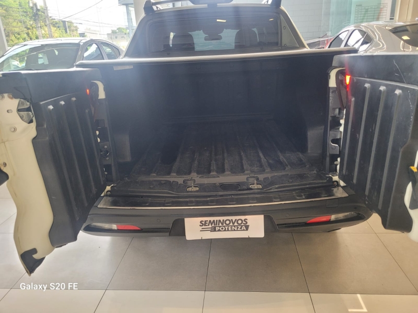 fiat toro 1.3 turbo 270 flex freedom at6 23/24 seminovo8