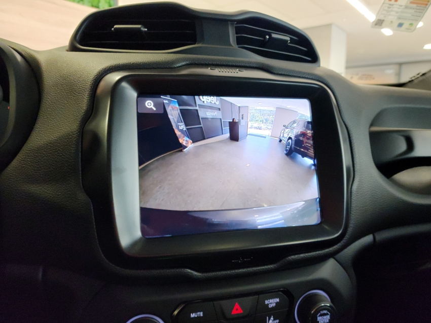 jeep renegade 1.3 t270 turbo mhev sahara at6 26/27 0km10
