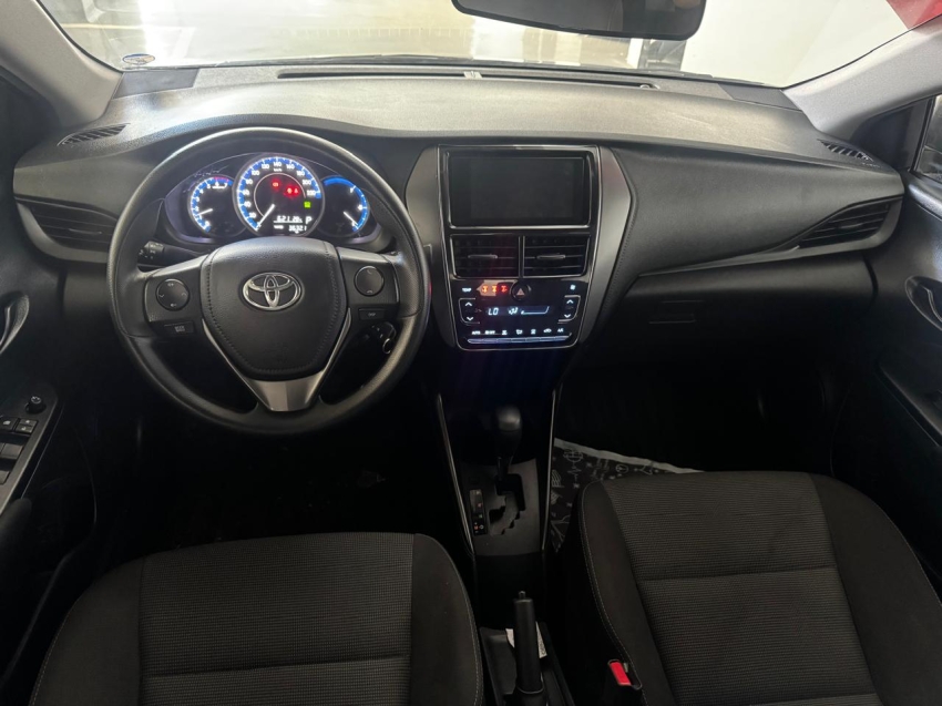 toyota yaris 1.5 16v flex xl multidrive 24/25 seminovo6