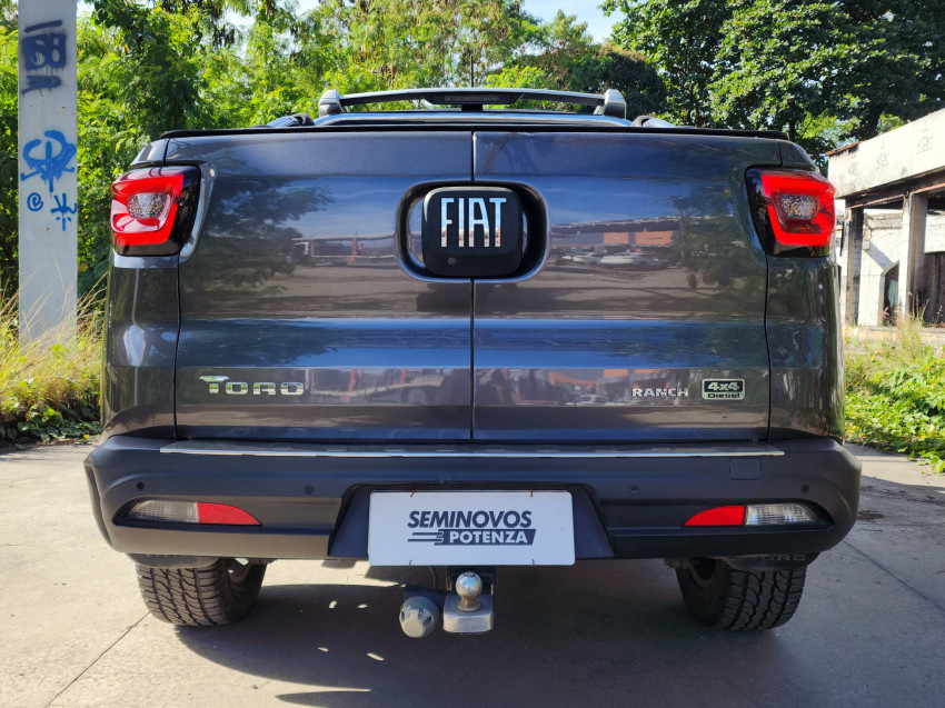 fiat toro 2.0 16v turbo diesel ranch 4wd at9 23/24 seminovo3