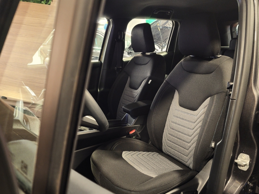 jeep renegade 1.3 t270 turbo flex altitude at6 26/27 0km6