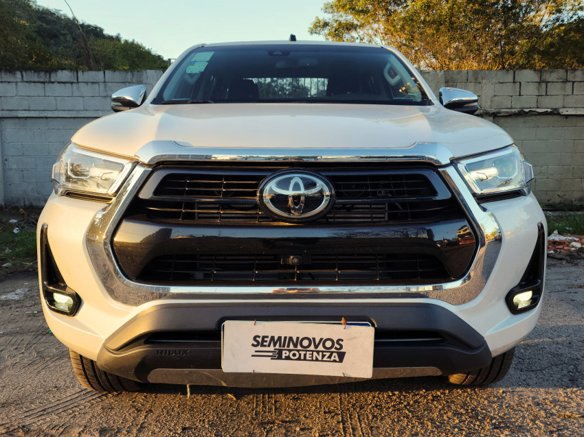toyota hilux 2.8 d-4d turbo diesel cd srx 4x4 at 24/25 seminovo0