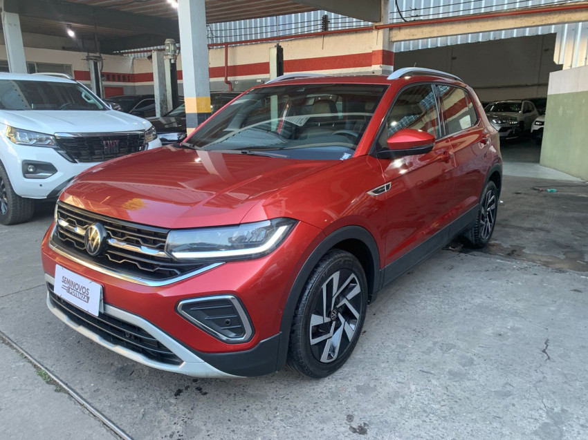 volkswagen t-cross 1.4 250 tsi total flex highline at 24/25 seminovo2