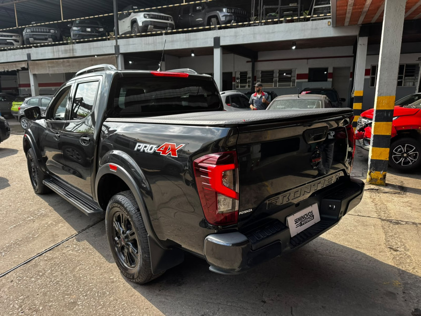 nissan frontier 2.3 16v turbo diesel pro4x cd 4x4 at 22/23 seminovo5