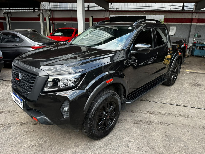 nissan frontier 2.3 16v turbo diesel pro4x cd 4x4 at 22/23 seminovo2