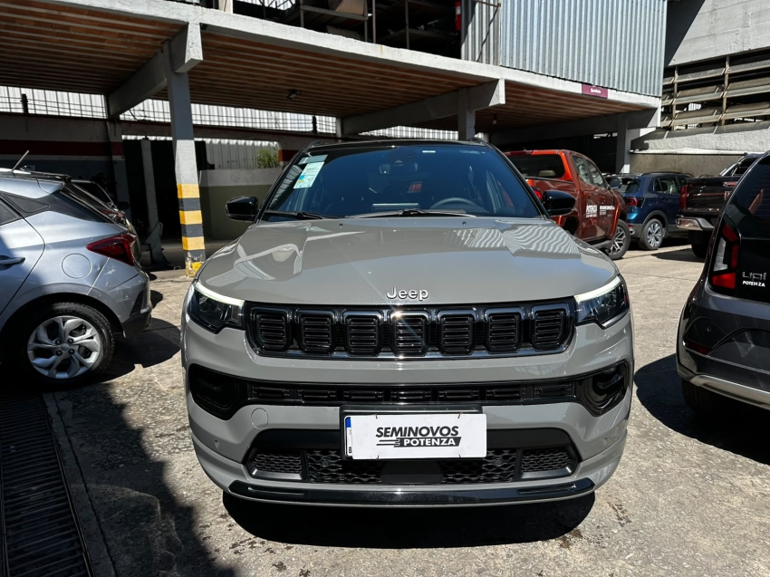 JEEP COMPASS 2.0 HURRICANE 4 TURBO GASOLINA BLACKHAWK AT9 25/26 SEMINOVO1
