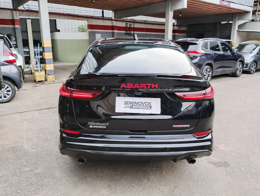 FIAT FASTBACK 1.3 TURBO 270 FLEX ABARTH AT6 24/24 SEMINOVO4