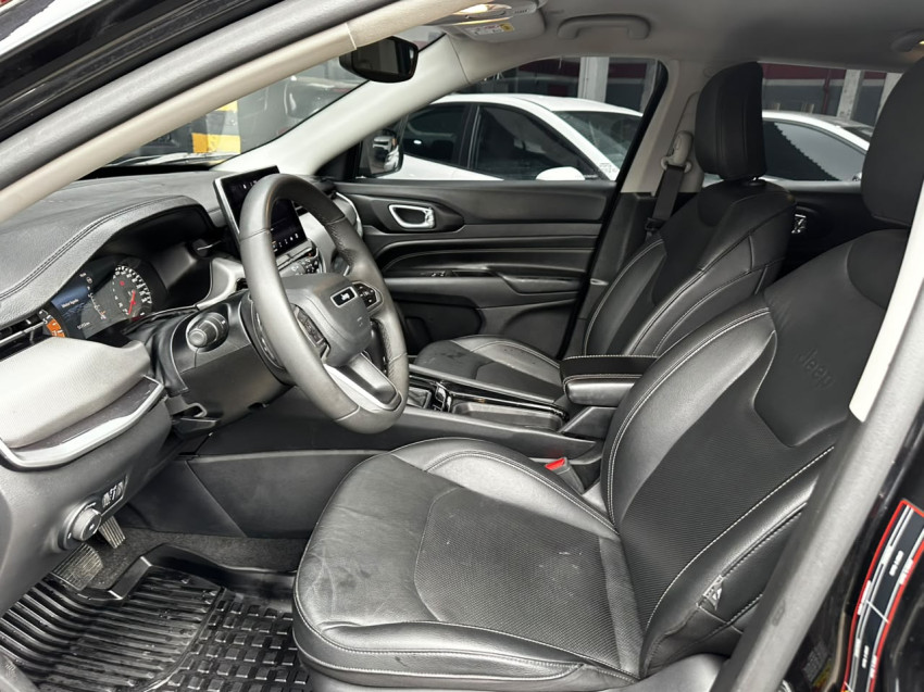 JEEP COMPASS 1.3 T270 TURBO FLEX LONGITUDE AT6 23/24 SEMINOVO9