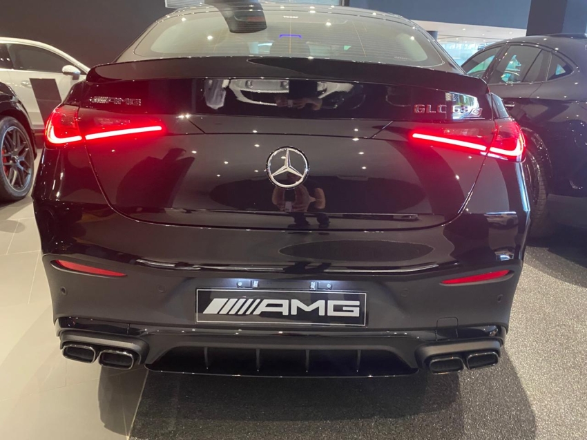 mercedes-benz glc 63 amg 2.0 turbo phev s e performance coupe 4matic+ speedshift hibrido 5p automatico 202610
