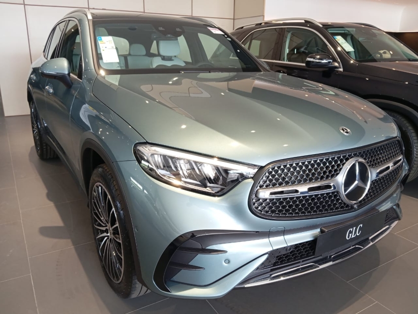 mercedes-benz glc 300 2.0 mhev amg line coupe 4matic 9g-tronic hibrido 4p automatico 2026