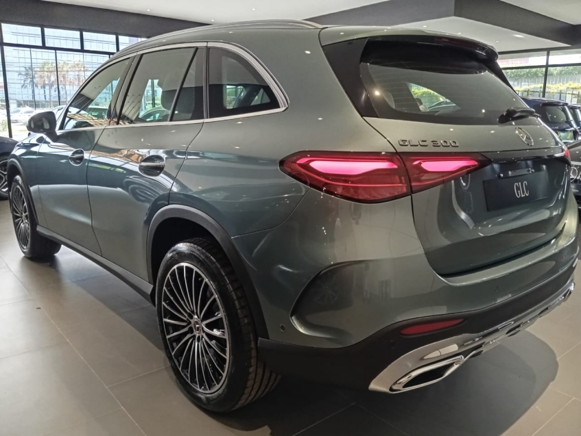 mercedes-benz glc 300 2.0 mhev amg line coupe 4matic 9g-tronic hibrido 4p automatico 20268
