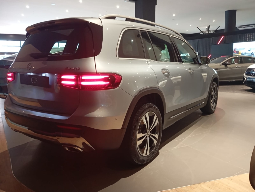 mercedes-benz glb 220 2.0 mhev progressive 4matic 8g-dct 1.5 hibrido 4p automatico 20269