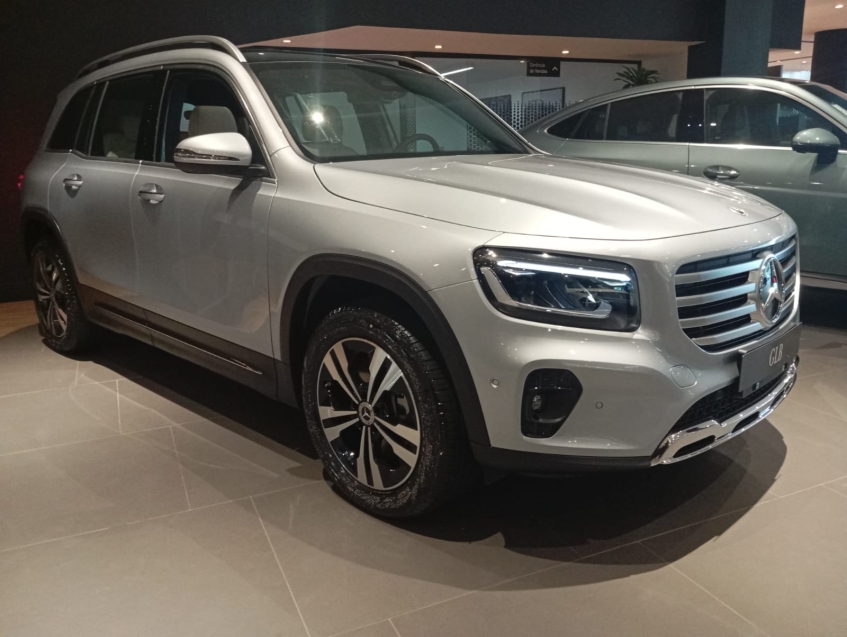 mercedes-benz glb 220 2.0 mhev progressive 4matic 8g-dct 1.5 hibrido 4p automatico 20263