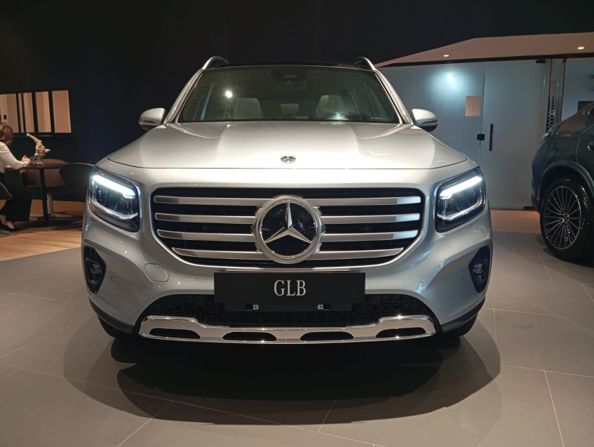mercedes-benz glb 220 2.0 mhev progressive 4matic 8g-dct 1.5 hibrido 4p automatico 20262