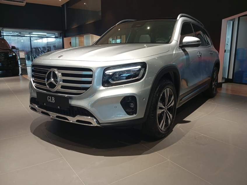 mercedes-benz glb 220 2.0 mhev progressive 4matic 8g-dct 1.5 hibrido 4p automatico 2026