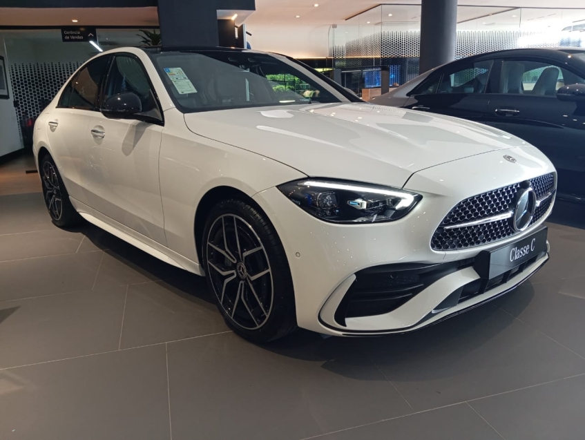 mercedes-benz c 300 2.0 eq boost hibrido amg line 9g-tronic 4p automatico 2026