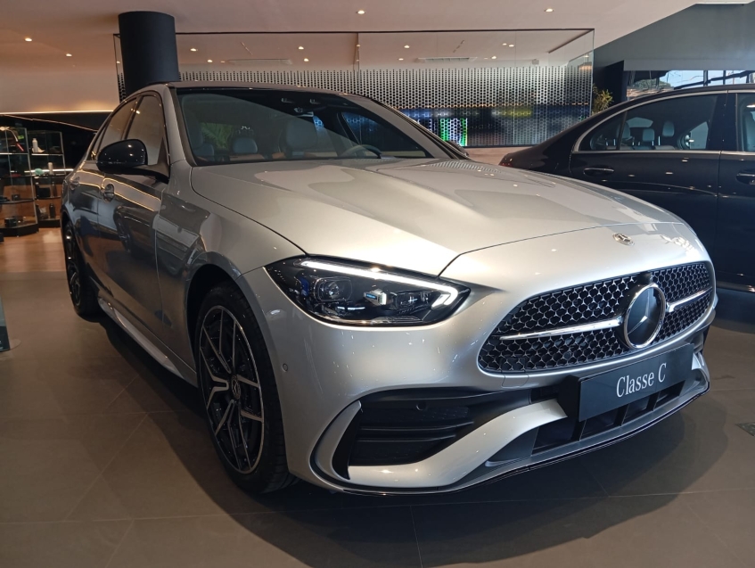 mercedes-benz c 300 2.0 eq boost hibrido amg line 9g-tronic 4p automatico 20260