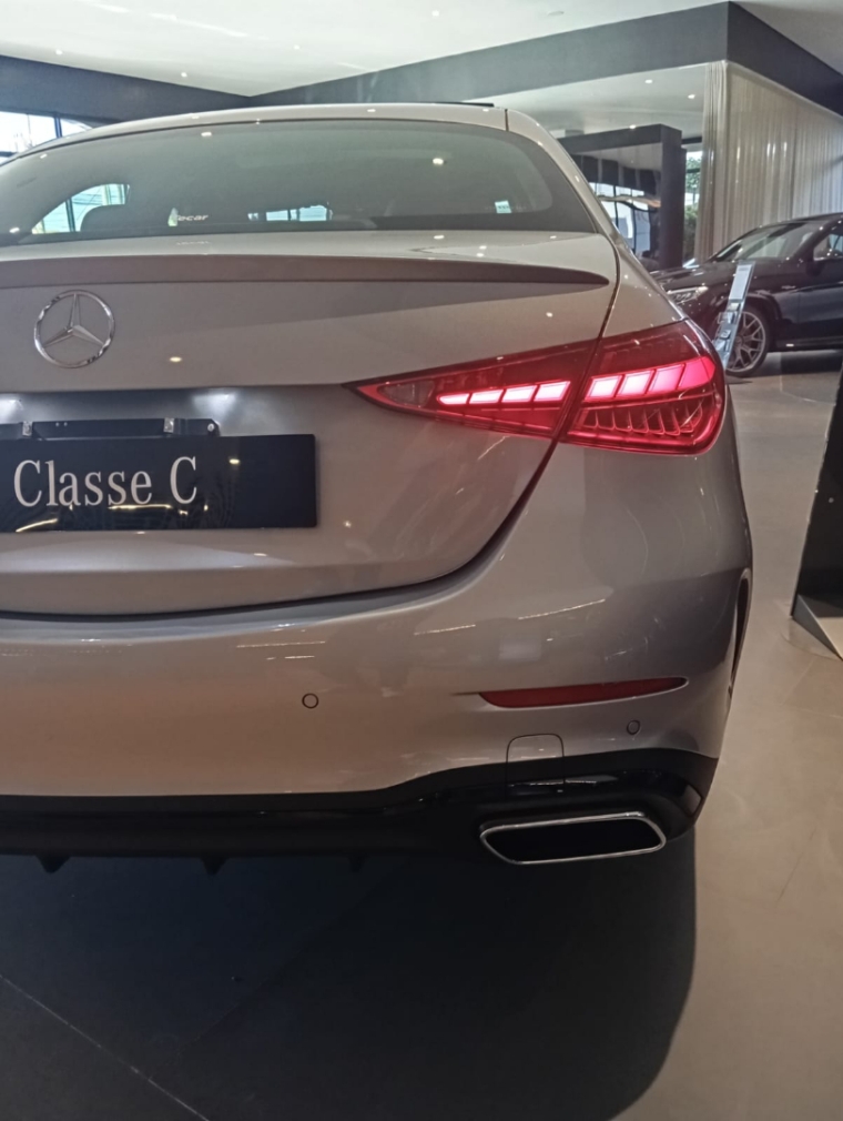 mercedes-benz c 300 2.0 eq boost hibrido amg line 9g-tronic 4p automatico 202617