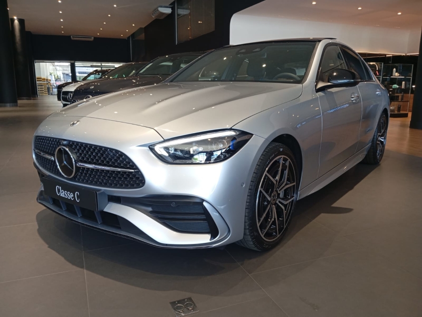 mercedes-benz c 300 2.0 eq boost hibrido amg line 9g-tronic 4p automatico 20261