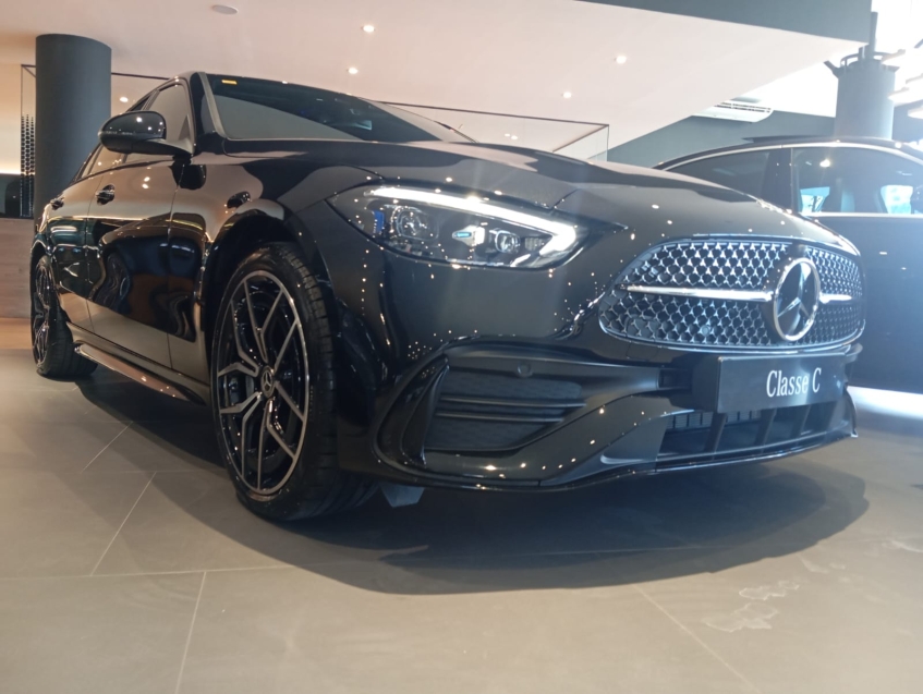 mercedes-benz c 300 2.0 eq boost hibrido amg line 9g-tronic 4p automatico 20262