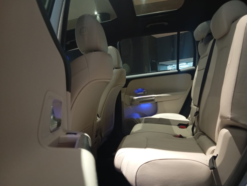 mercedes-benz glb 220 2.0 mhev amg line 4matic 8g-dct hibrido 4p automatico 202612