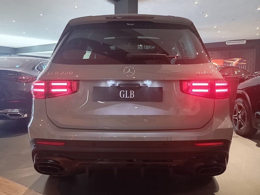 mercedes-benz glb 220 2.0 mhev night edition 4matic 8g-dct hibrido 5p automatico 202619