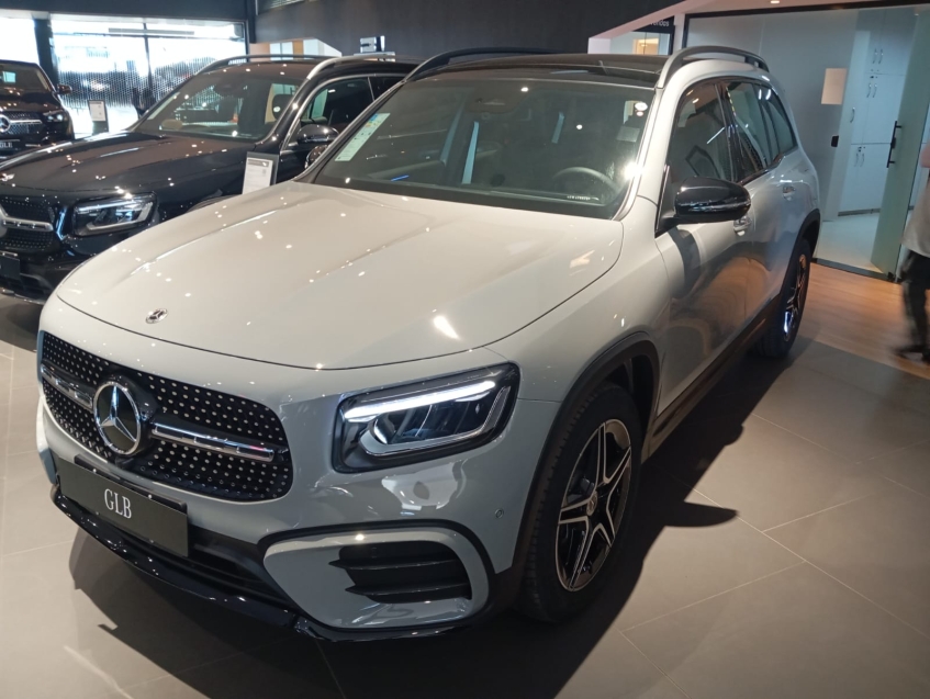mercedes-benz glb 220 2.0 mhev night edition 4matic 8g-dct hibrido 5p automatico 20262