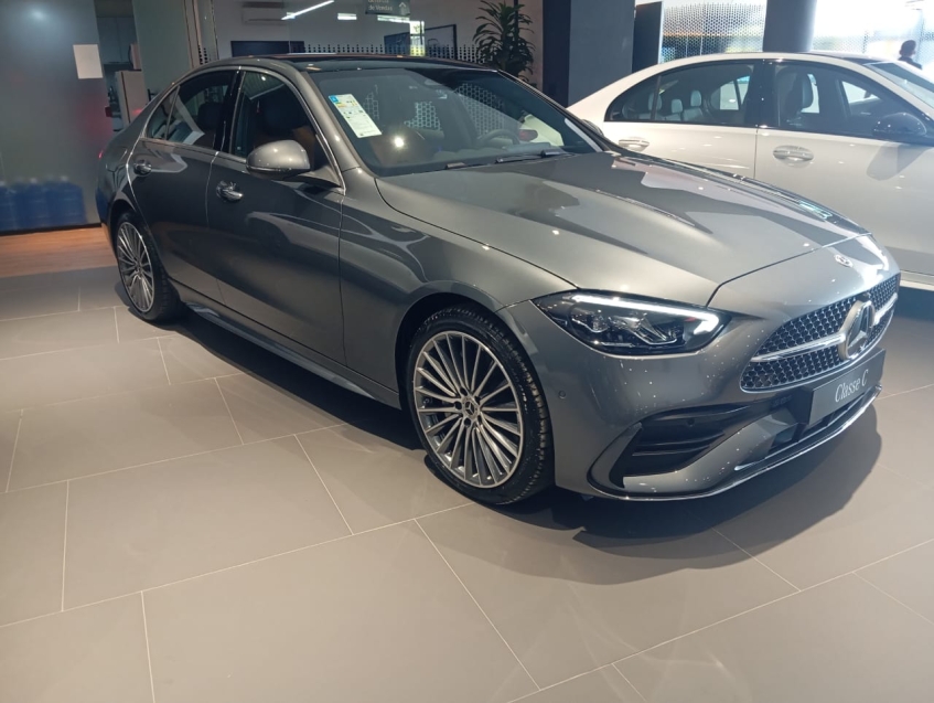 mercedes-benz c 200 1.5 eq boost hibrido amg line 9g-tronic 4p automatico 2026