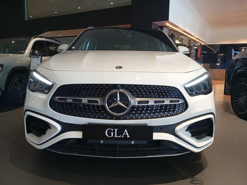 mercedes-benz gla 200 1.3 mhev amg line 7g-dct hibrido 5p automatico 20273