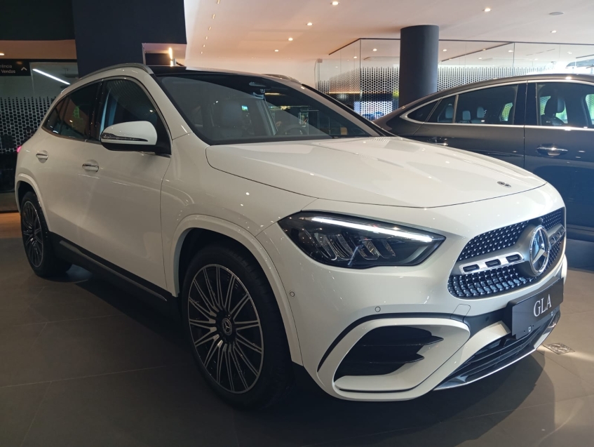 mercedes-benz gla 200 1.3 mhev amg line 7g-dct hibrido 5p automatico 20271