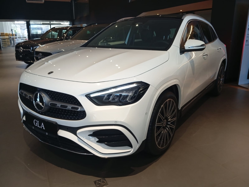 mercedes-benz gla 200 1.3 mhev amg line 7g-dct hibrido 5p automatico 20270