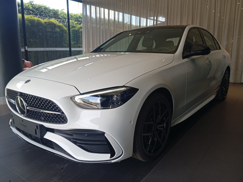 mercedes-benz c 300 2.0 eq boost hibrido amg line 9g-tronic 4p automatico 20260