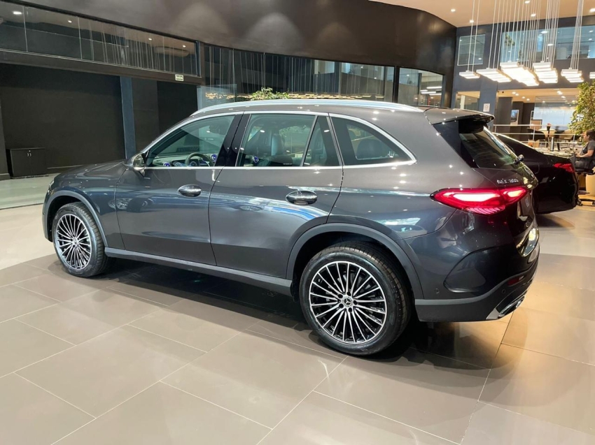 mercedes-benz glc 300 2.0 mhev amg line 4matic 9g-tronic hibrido 5p automatico 20269