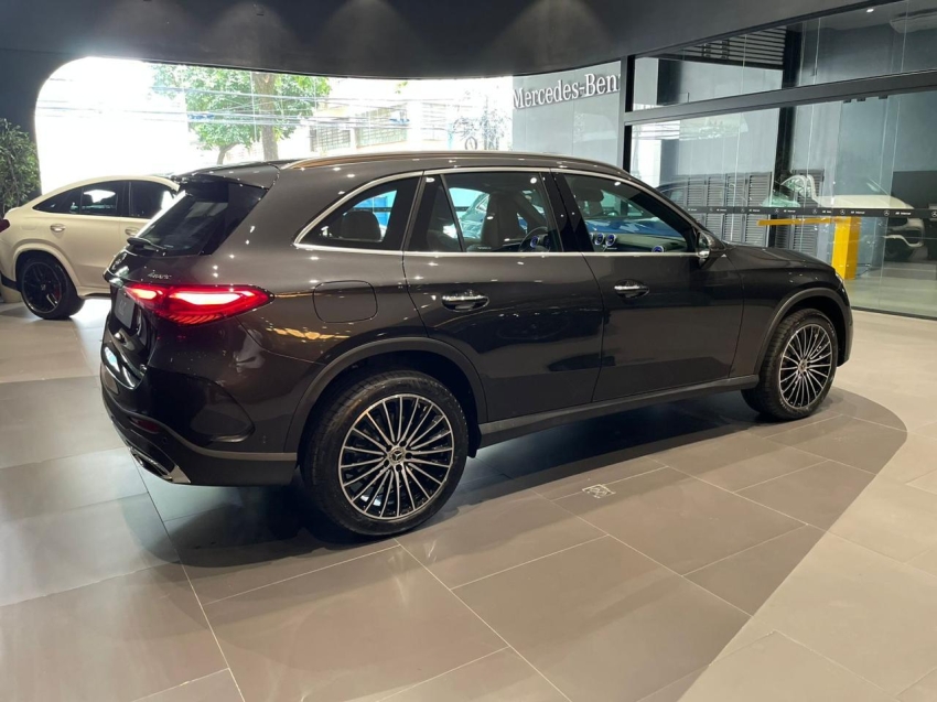 mercedes-benz glc 300 2.0 mhev amg line 4matic 9g-tronic hibrido 5p automatico 20268