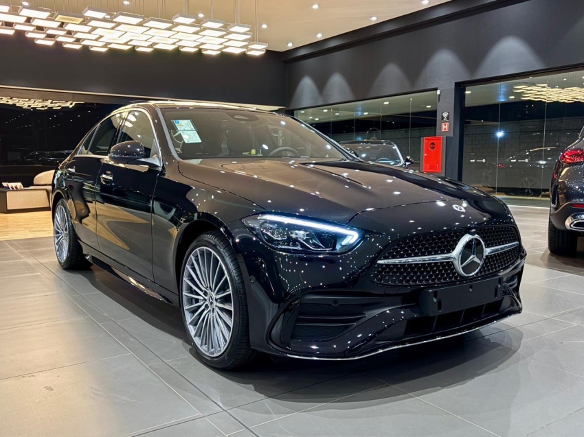 mercedes-benz c 200 1.5 eq boost hibrido amg line 9g-tronic 4p automatico 20261