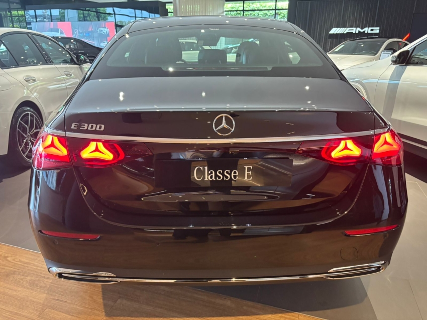 mercedes-benz e 300 2.0 mhev exclusive 9g-tronic hibrido 4p automatico 202612