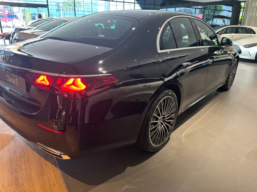mercedes-benz e 300 2.0 mhev exclusive 9g-tronic hibrido 4p automatico 202610
