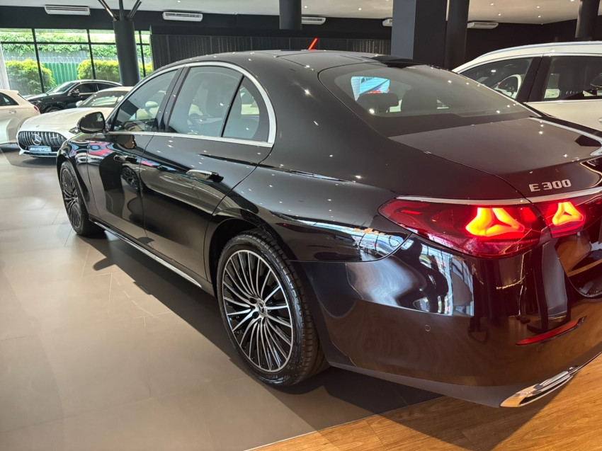mercedes-benz e 300 2.0 mhev exclusive 9g-tronic hibrido 4p automatico 202611