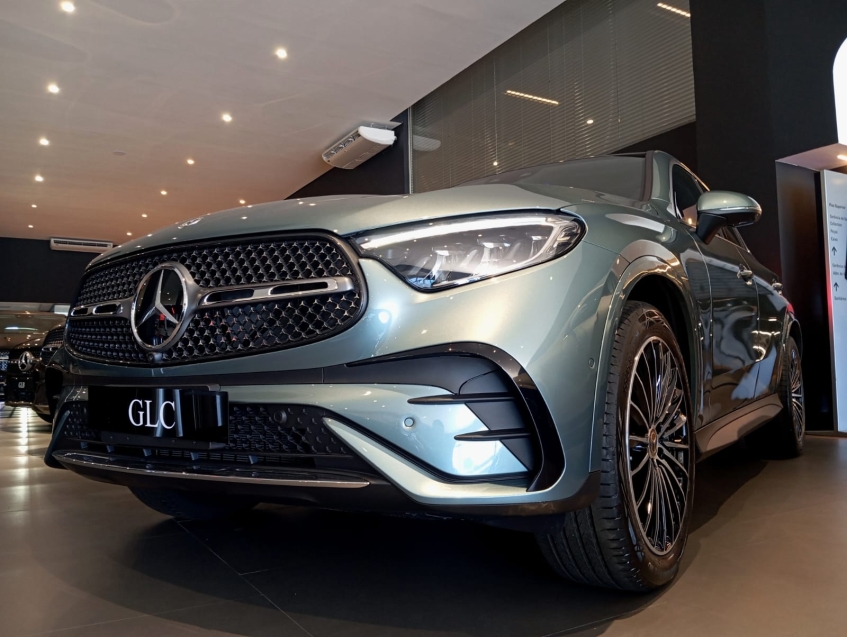 mercedes-benz glc 300 2.0 mhev amg line coupe 4matic 9g-tronic hibrido 5p automatico 20272